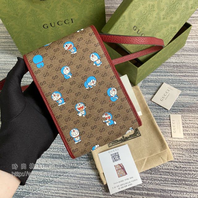 Gucci专柜新款女包, 古驰哆啦A梦翻盖磁扣手机包 Gucci单肩斜挎包 647805  gdj1602